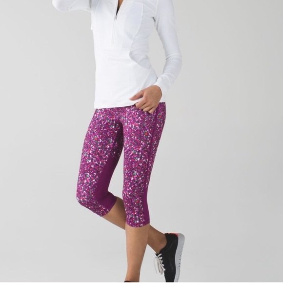 Lululemon Paradise Camo Real Quick Crop Leggings Size 6 - Picture 3 of 16